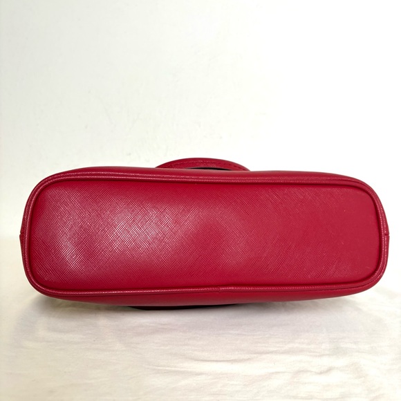 COACH Peyton F32582 Mini Dome Crossbody Bag Red - Picture 5 of 15